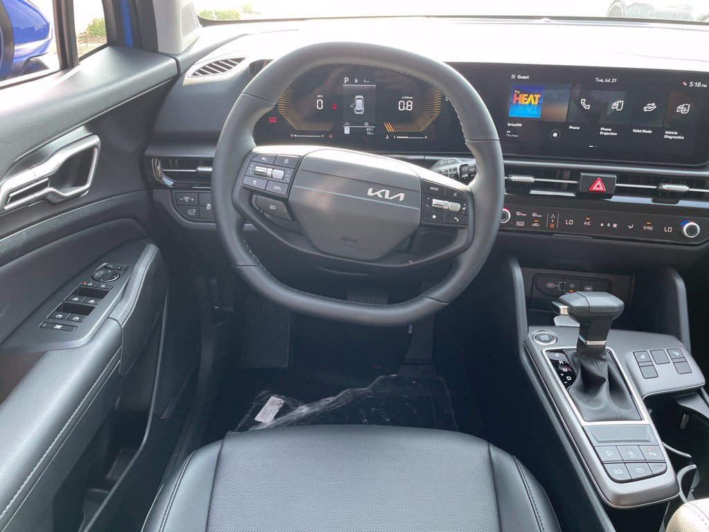 New 2026 Kia Sportage EX FWD image 12