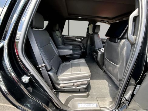 Used 2023 Chevrolet Tahoe Z71 w/ Luxury Package AWD/4WD image 25