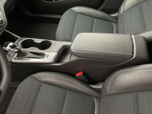 Used 2025 Buick Envista Preferred image 33