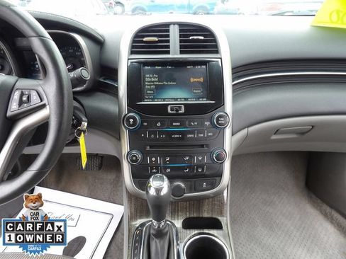 Used 2014 Chevrolet Malibu LT FWD image 18