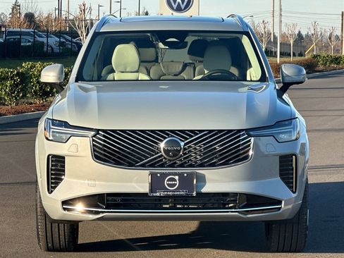 New 2026 Volvo XC90 B6 Ultra w/ Protection Package AWD/4WD image 8