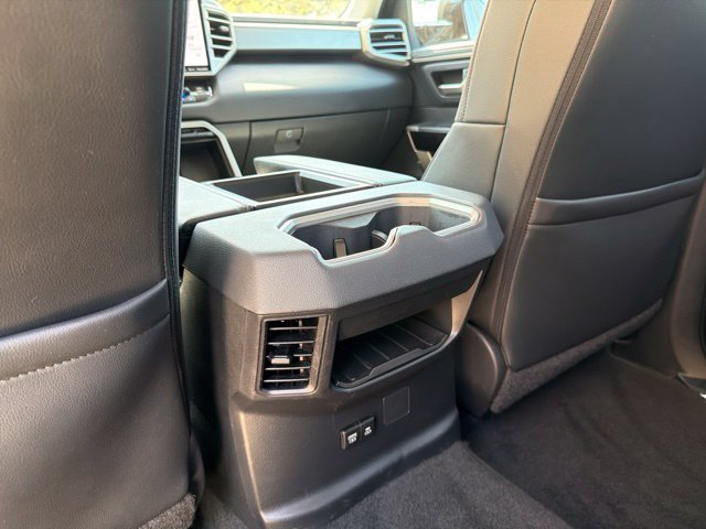Used 2022 Toyota Tundra Limited AWD/4WD image 31