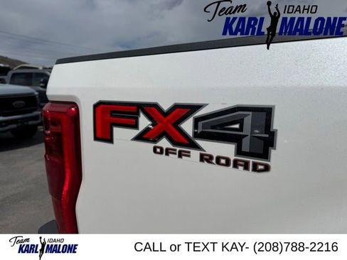 Used 2019 Ford F350 Lariat w/ Lariat Value Package AWD/4WD image 12