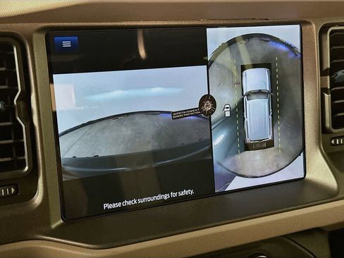 Used 2024 Ford Bronco Wildtrak image 28