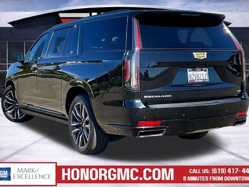 Used 2022 Cadillac Escalade ESV Sport w/ Touring Package AWD/4WD image 4