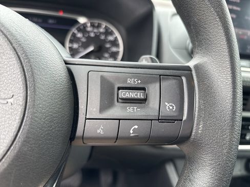 Certified 2023 Nissan Rogue S FWD image 33