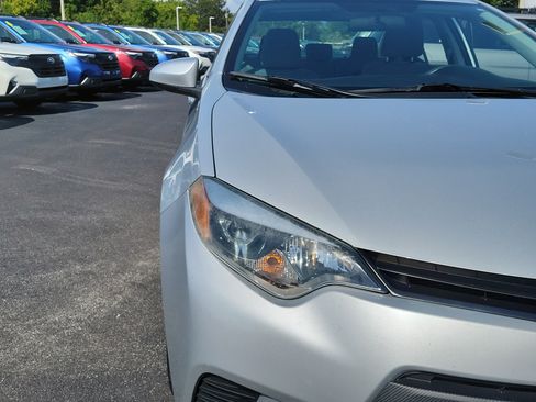 Used 2016 Toyota Corolla L FWD image 7