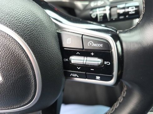 Used 2022 Kia Sorento SX image 19