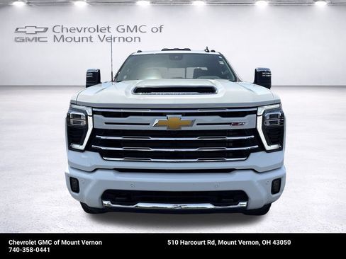 New 2026 Chevrolet Silverado 2500 LT w/ Z71 Chrome Sport Edition AWD/4WD image 10