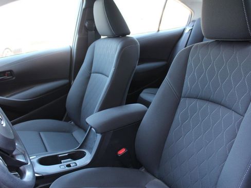 Used 2023 Toyota Corolla LE FWD image 17
