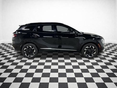Used 2023 Kia Sportage SX image 2