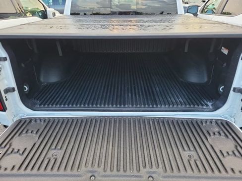 Used 2024 RAM 1500 Laramie AWD/4WD image 7