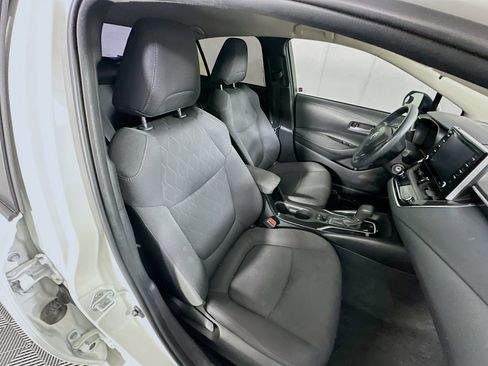 Used 2021 Toyota Corolla LE w/ Carpet Mat Package (TMS) image 30