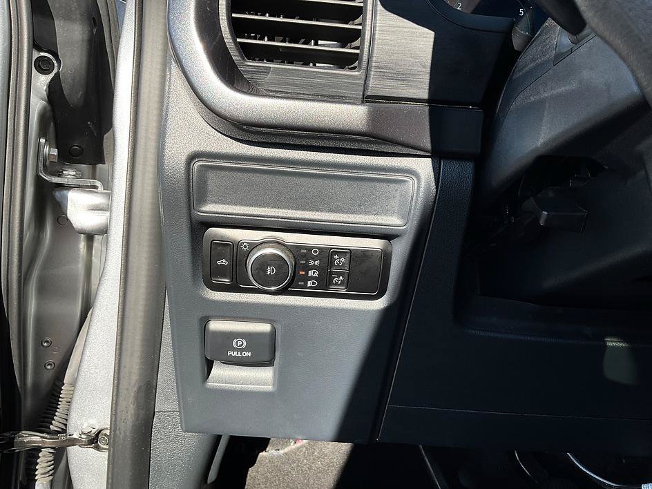 Used 2024 Ford F150 STX AWD/4WD image 21