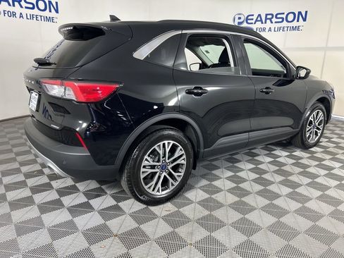 Used 2022 Ford Escape SEL w/ Technology Package AWD/4WD image 5