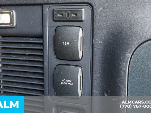 Used 2025 Ford Expedition Platinum AWD/4WD image 25