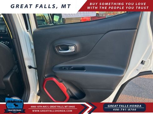 Used 2017 Jeep Renegade Trailhawk image 20