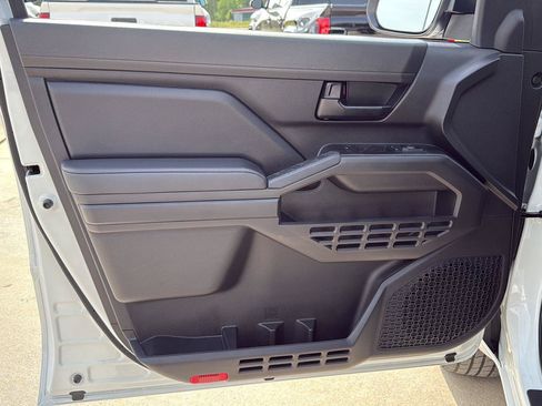 Used 2026 Toyota Tacoma SR AWD/4WD image 12