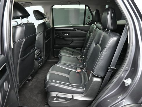 Certified 2023 Honda Pilot Touring image 22