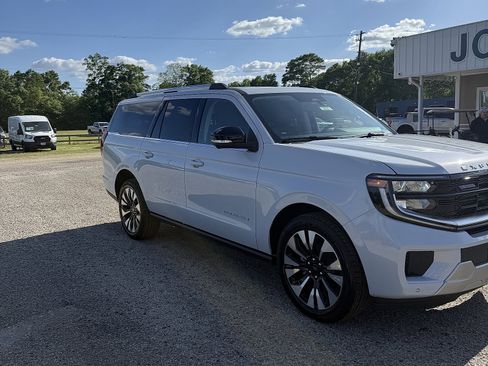 New 2026 Ford Expedition Max Platinum AWD/4WD image 7
