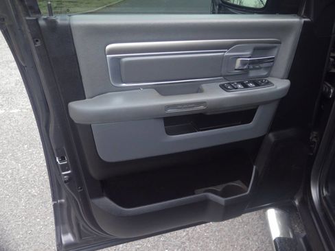 Used 2016 RAM 1500 Big Horn image 19