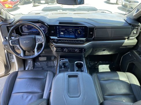Used 2022 Chevrolet Silverado 1500 LT Trail Boss w/ LT Trail Boss Premium Package AWD/4WD image 20