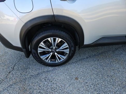 Certified 2023 Nissan Rogue SV w/ SV Premium B Package image 11