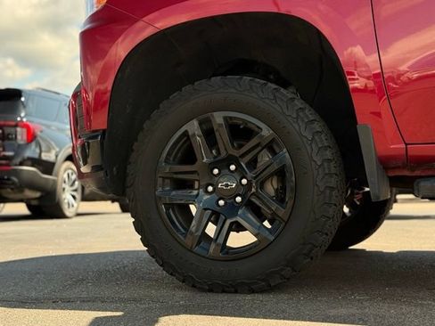 Used 2021 Chevrolet Silverado 1500 Custom Trail Boss w/ LPO, Dark Essentials Package AWD/4WD image 38