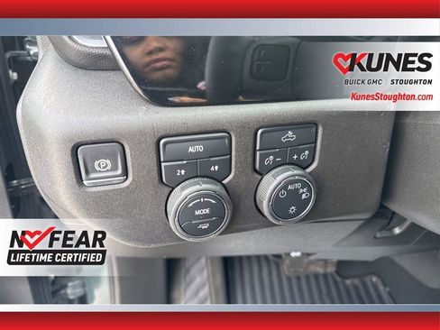 Used 2025 Chevrolet Silverado 1500 LT image 19