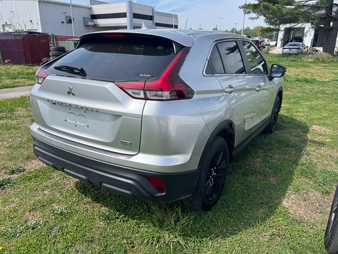 Used 2024 Mitsubishi Eclipse Cross AWD image 8