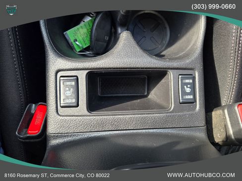 Used 2019 Nissan Rogue SV AWD/4WD image 18