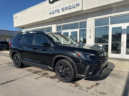 Used 2023 Subaru Ascent Onyx Edition image 10