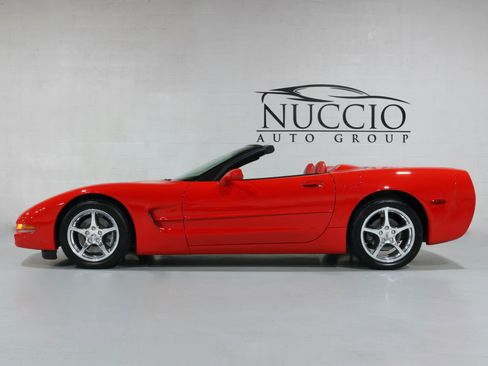 Used 2000 Chevrolet Corvette Convertible w/ Memory Pkg image 33