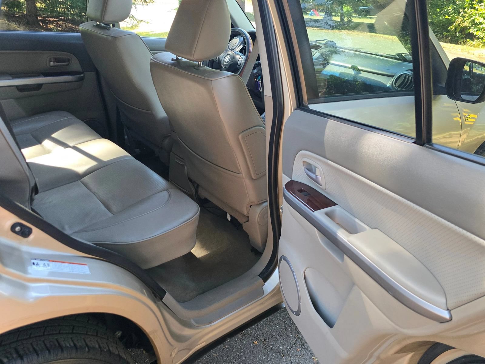 Used 2007 Suzuki Grand Vitara Luxury AWD/4WD image 14