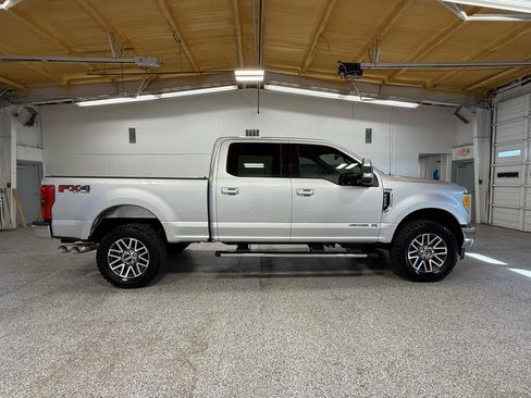 Used 2017 Ford F250 Lariat w/ Lariat Value Package image 5
