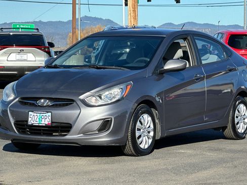 Used 2013 Hyundai Accent GLS image 8