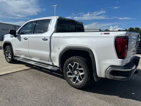 Used 2023 GMC Sierra 1500 SLT AWD/4WD image 6