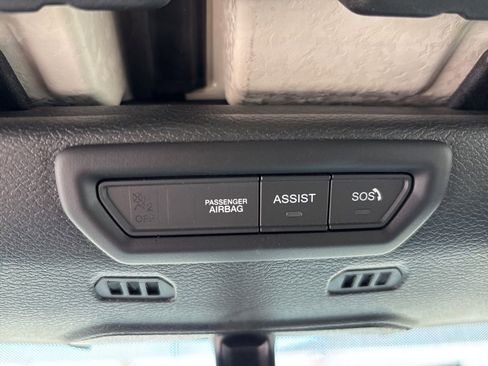 Used 2022 Jeep Wrangler Sport AWD/4WD image 18