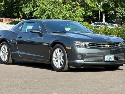 Used 2014 Chevrolet Camaro LS RWD image 9