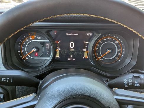 Used 2024 Jeep Wrangler Unlimited Sport AWD/4WD image 25