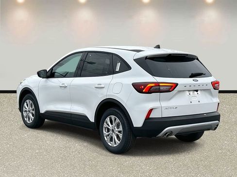 New 2026 Ford Escape Active w/ Cold Weather Package FWD image 7