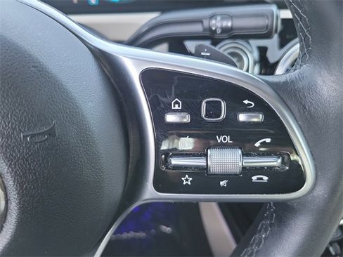 Used 2021 Mercedes-Benz CLA 250 image 7