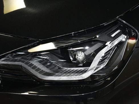 Used 2023 BMW M2 w/ Lighting Package image 57