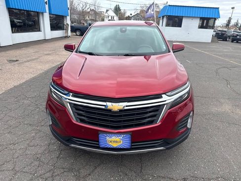 Used 2024 Chevrolet Equinox LT AWD/4WD image 3