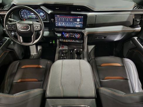 Used 2024 GMC Sierra 1500 AT4 w/ Technology Package AWD/4WD image 50