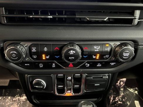 New 2025 Jeep Wrangler Sahara image 22