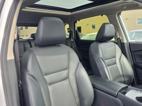 Used 2024 Nissan Rogue SV w/ SV Premium Package image 11