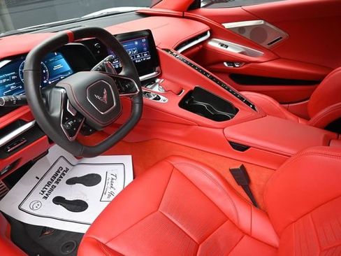 Used 2023 Chevrolet Corvette Stingray Premium Conv w/ Z51 Performance Package RWD image 17