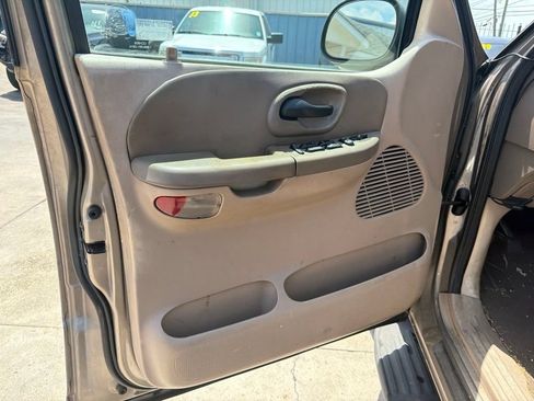Used 2002 Ford F150 XL RWD image 8