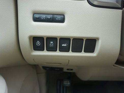 Used 2015 Nissan Murano Platinum w/ Platinum Technology Package AWD/4WD image 4
